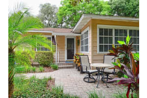 1221 Crestview Dr, Mt Dora, FL 32757, Sold 11/04/21