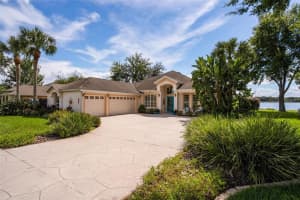 3608 Bayshore Cir, Tavares, FL 32778, Sold 10/22/21