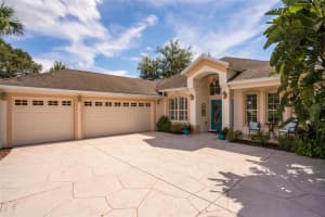3608 Bayshore Cir, Tavares, FL 32778, Sold 10/22/21