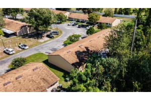 843 E Rosewood Ln, Tavares, FL 32778, Sold 01/13/22