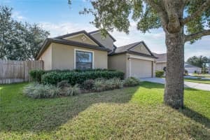 4222 Barnsley Ln, Tavares, FL 32778, Sold 10/30/21