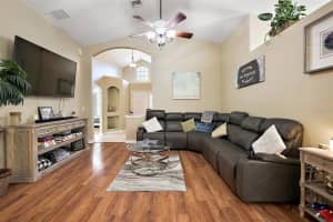 33339 Irongate Dr, Leesburg, FL 34788, Sold 02/17/22