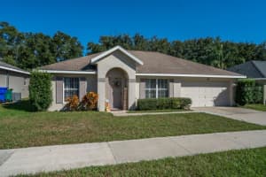3850 Bayshore Cir, Tavares, FL 32778, Sold 02/22/22