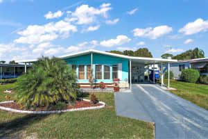 1126 Belmont Cir, Tavares, FL 32778, Sold 05/05/22