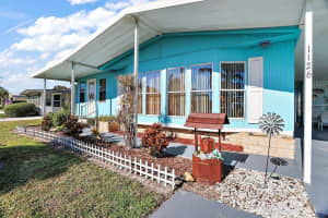 1126 Belmont Cir, Tavares, FL 32778, Sold 05/05/22