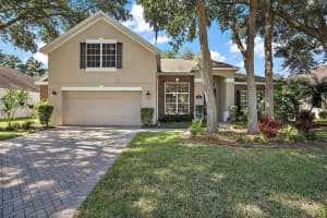 124 E Blue Water Edge Dr, Eustis, FL 32736, Sold 12/07/21