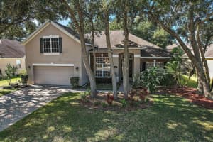 124 E Blue Water Edge Dr, Eustis, FL 32736, Sold 12/07/21