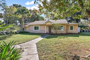2240 Washington Rd, Mt Dora, FL 32757, Sold 01/04/22