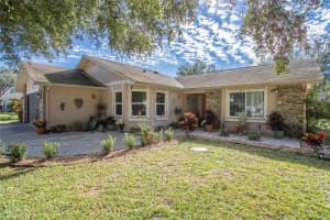 2738 Gables Dr, Eustis, FL 32726, Sold 02/28/22