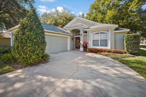 3600 Meadow Green Dr, Tavares, FL 32778, Sold 04/14/22