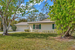 212 Valencia Ct, Winter Garden, FL 34787, Sold 04/26/22