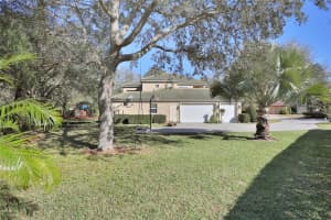 1078 Ceasars Ct, Mt Dora, FL 32757, Sold 04/05/22