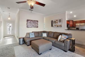 564 Antigua Ave, Tavares, FL 32778, Sold 03/25/22