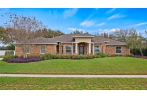 10525 Crescent Lake Ct, Clermont, FL 34711, Sold 03/21/22