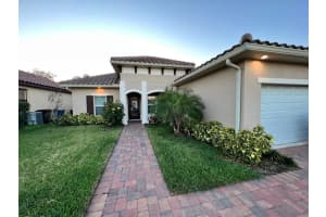 389 Villa Sorrento Cir, Haines City, FL 33844, Sold 04/11/22