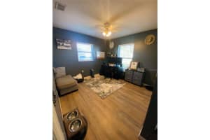 450 Park Glen Dr, Tavares, FL 32778, Sold 03/28/22