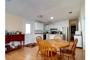 1436 Elkhart Cir, Tavares, FL 32778, Sold 04/22/22