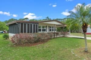 1411 Schult Ct, Tavares, FL 32778, Sold 04/25/22