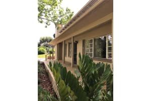 1467 Hilltop Dr, Mt Dora, FL 32757, Sold 06/24/22