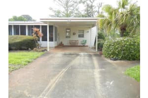 2718 Vindale Rd, Tavares, FL 32778, Sold 04/19/22