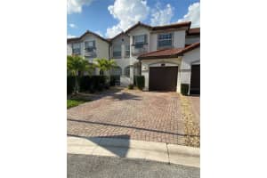 9707 Darlington Pl, Cooper City, FL 33328, Sold 05/12/22