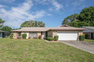 35619 Cypress Ct, Leesburg, FL 34788, Sold 05/27/22
