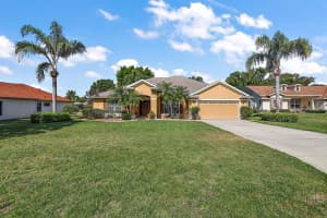 2040 Valley Rd, Eustis, FL 32726, Sold 07/08/22