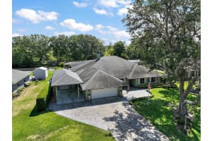 28714 Tammi Dr, Tavares, FL 32778, Sold 06/03/22