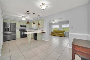 26632 E COVE DR, TAVARES, FL 32778 Sold 08/02/22
