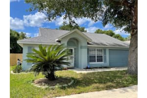 3826 Bayshore Cir, Tavares, FL 32778, Sold 06/21/22