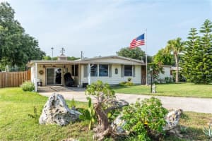 11609 HICKORY LN, TAVARES, FL 32778 Sold 08/19/22