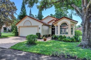 1042 E PEBBLE BEACH CIR, WINTER SPRINGS, FL 32708 Sold 07/21/22