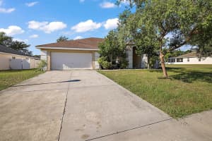 2701 ATHENS DR, LEESBURG, FL 34748 Sold 07/15/22