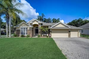 111 E BLUE WATER EDGE DR, EUSTIS, FL 32736 Sold 08/03/22