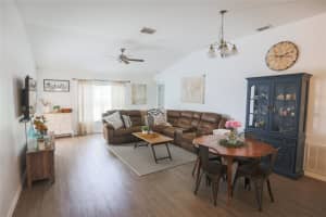 3828 HAMPTON HILLS DR, LAKELAND, FL 33810 Sold 08/08/22