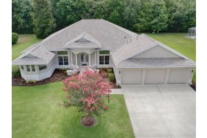 2829 LARRANAGA DR, THE VILLAGES, FL 32162 Sold 07/19/22