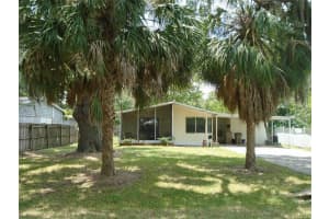 31545 GLADYS LN, TAVARES, FL 32778 Sold 07/29/22