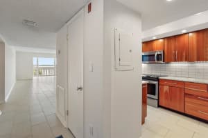 601 N MCDONALD ST #Unit #105, MOUNT DORA, FL 32757 Sold 09/08/22