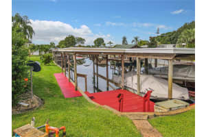 1137 SHAWN CT, TAVARES, FL 32778 Sold 08/19/22