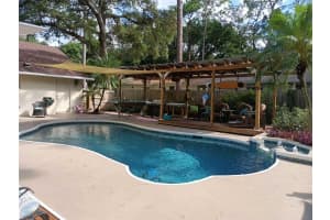 436 KNOLL TREE LN, APOPKA, FL 32712 Sold 03/01/23