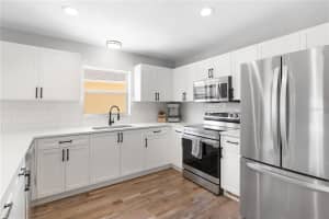 893 LEXINGTON LN, THE VILLAGES, FL 32162 Sold 11/01/22