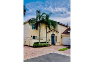 536 BRUNELLO DR, DAVENPORT, FL 33897 Sold 11/14/22