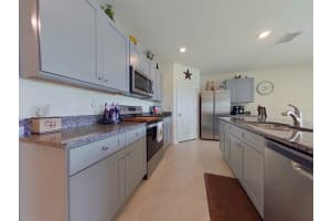 9702 Black Walnut Dr, Groveland, FL 34736, Sold 09/16/22