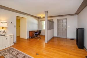 1526 CRESTVIEW DR, MOUNT DORA, FL 32757 Sold 11/04/22