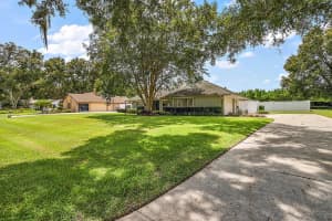 1230 GRAY CT, EUSTIS, FL 32726 Sold 11/03/22