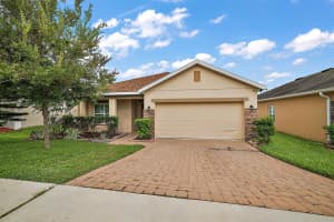471 KESTREL DR, GROVELAND, FL 34736 Sold 02/02/23