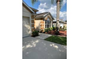 1083 VANDERBILT DR, EUSTIS, FL 32726 Sold 12/22/22