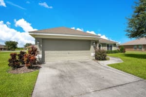 1518 BLUE SKY BLVD, HAINES CITY, FL 33844 Sold 11/04/22