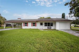 26608 BIMINI DR, TAVARES, FL 32778 Sold 10/06/22