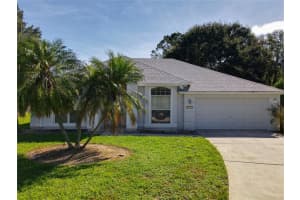 2613 AUTUMN LN, EUSTIS, FL 32726 Sold 06/16/23